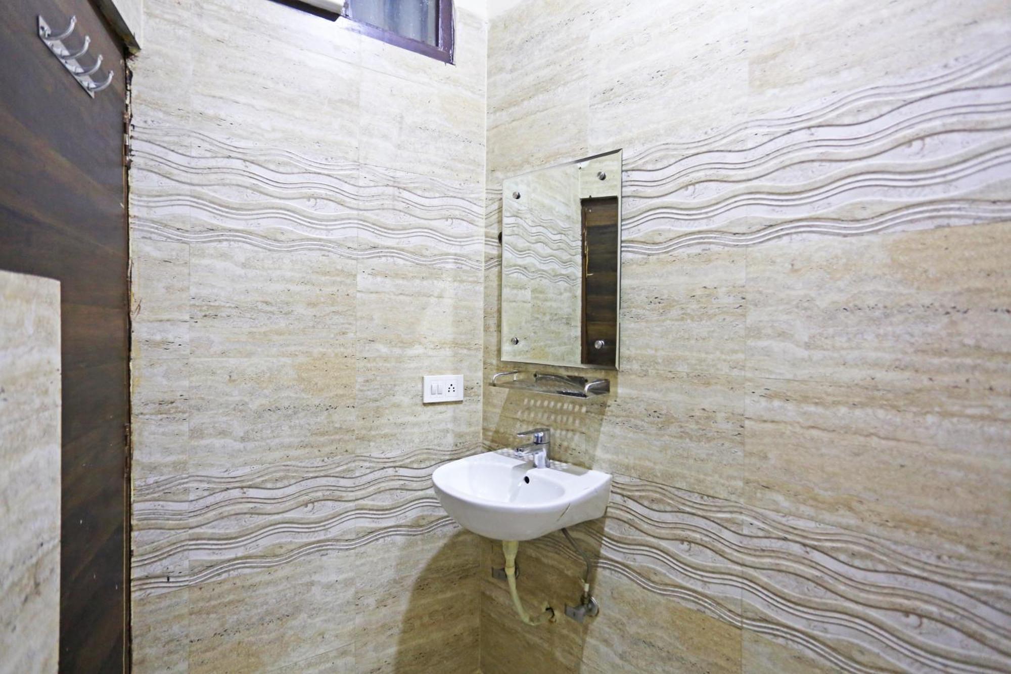 Hotel The Kiara Near Delhi Airport Νέο Δελχί Εξωτερικό φωτογραφία